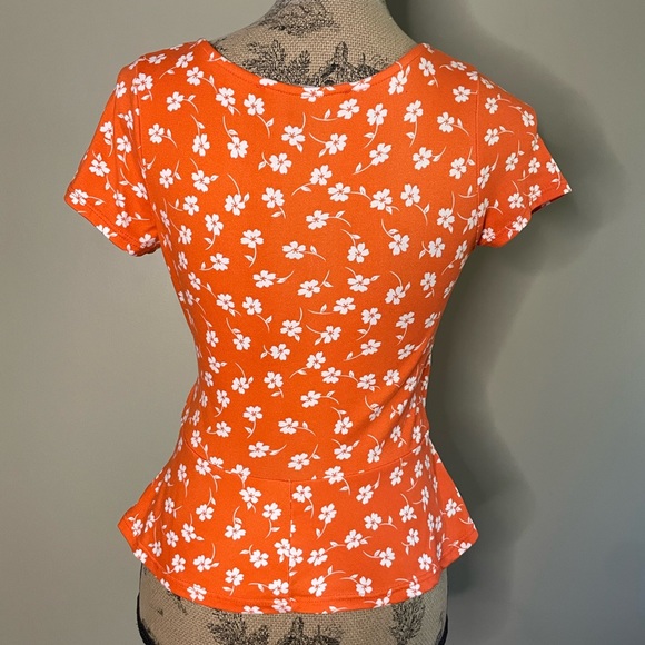 Rebel Sugar Orange with flower top - Picture 2 of 3